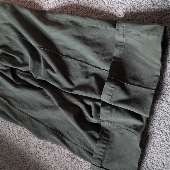 Anthropologie - Pilcro Wide-Leg Cuffed Pants - Olive Green - Picture 12 of 12